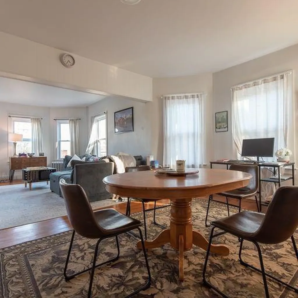 256 Morris Avenue Providence RI 02906