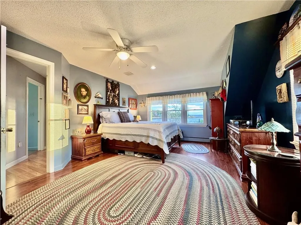 71 Wolcott Avenue Stonington CT 06378