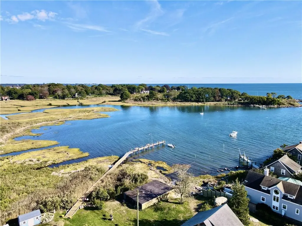 71 Wolcott Avenue Stonington CT 06378