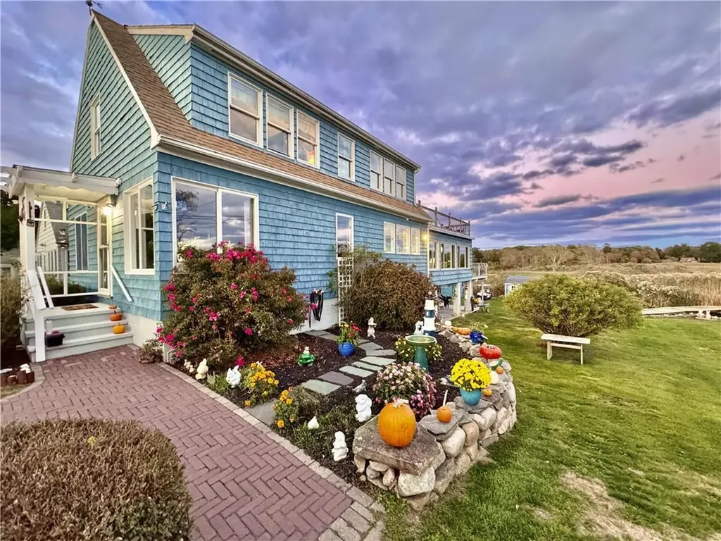 71 Wolcott Avenue Stonington CT 06378