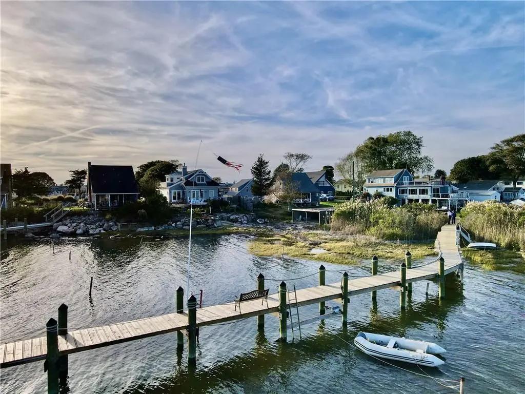 71 Wolcott Avenue Stonington CT 06378