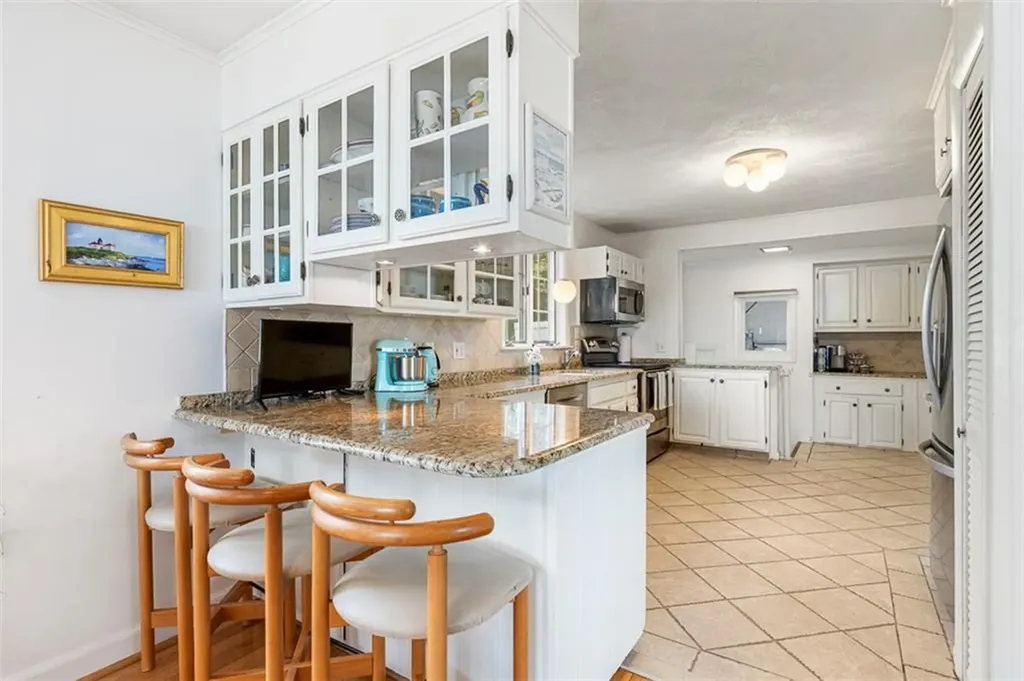 41 Buena Vista Drive North Kingstown RI 02852