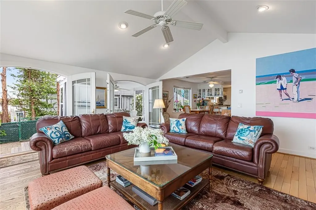 41 Buena Vista Drive North Kingstown RI 02852