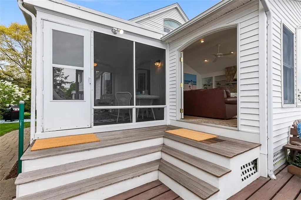41 Buena Vista Drive North Kingstown RI 02852