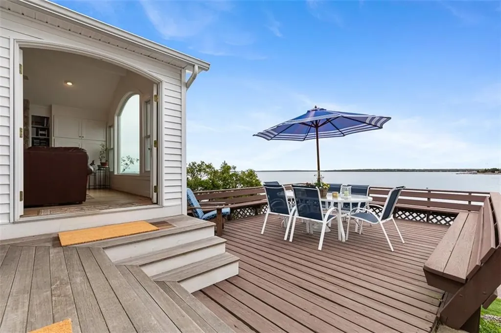 41 Buena Vista Drive North Kingstown RI 02852