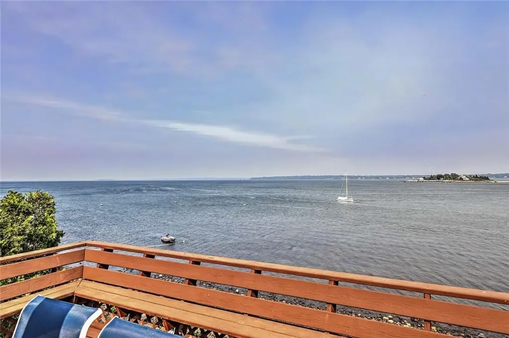 41 Buena Vista Drive North Kingstown RI 02852