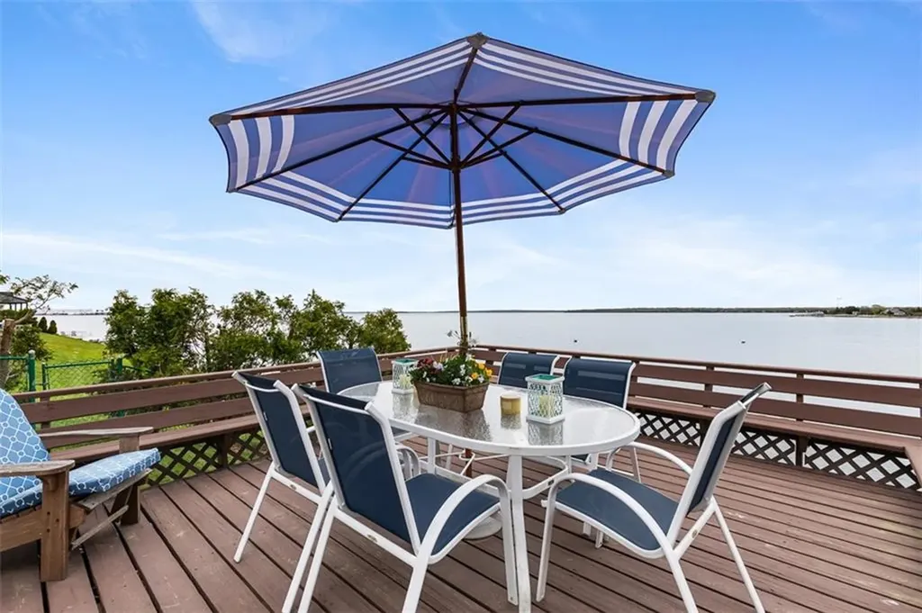 41 Buena Vista Drive North Kingstown RI 02852