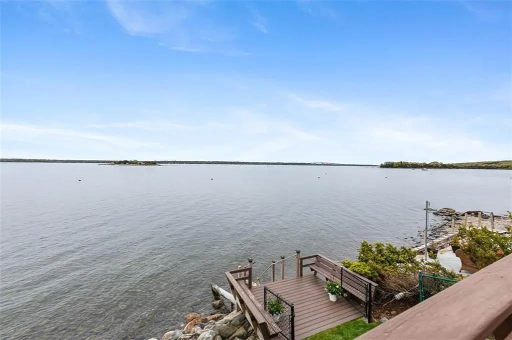 41 Buena Vista Drive North Kingstown RI 02852