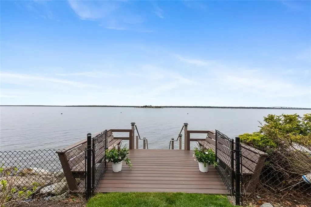 41 Buena Vista Drive North Kingstown RI 02852