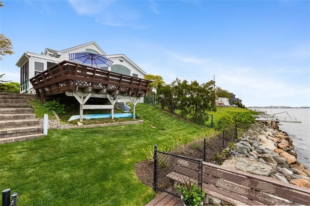 41 Buena Vista Drive North Kingstown RI 02852