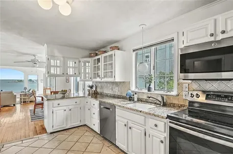 41 Buena Vista Drive North Kingstown RI 02852