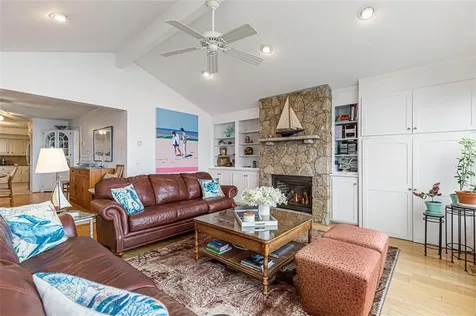 41 Buena Vista Drive North Kingstown RI 02852