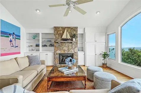 41 Buena Vista Drive North Kingstown RI 02852