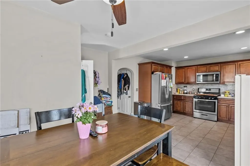 46 Irving Street North Providence RI 02904