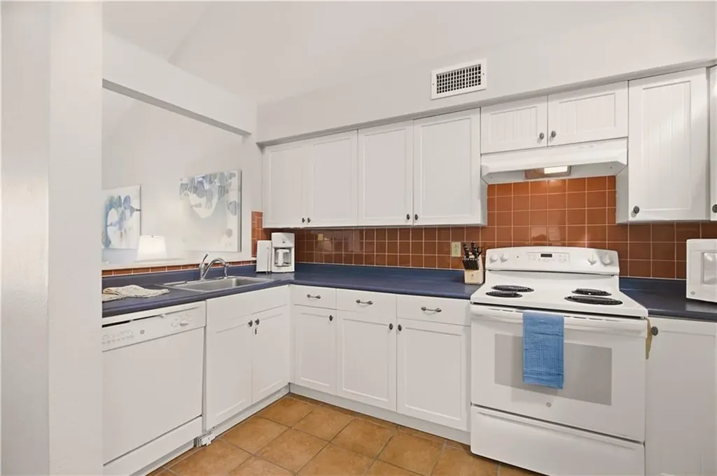 150 Bay View Drive Jamestown RI 02835