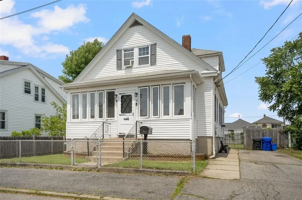 52 Dover Street Pawtucket RI 02860