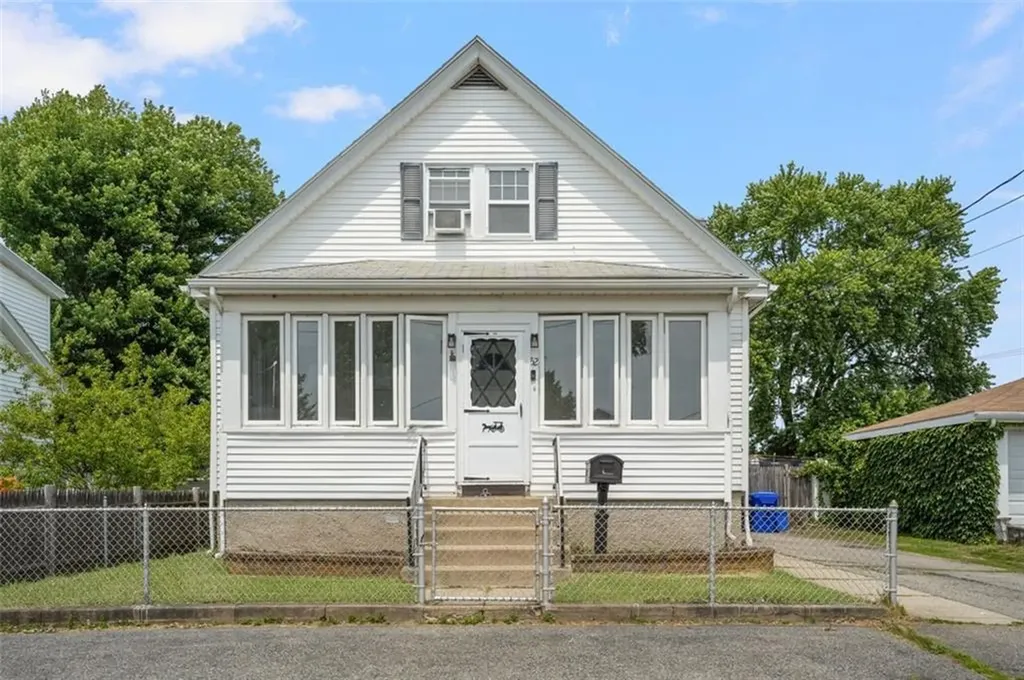 52 Dover Street Pawtucket RI 02860