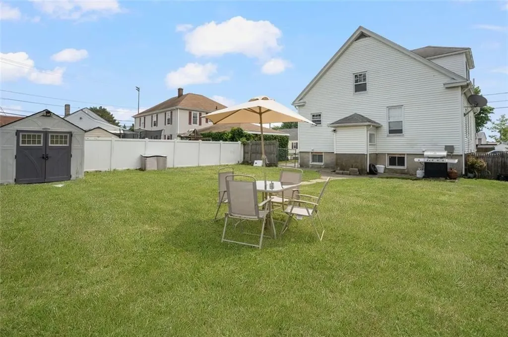 52 Dover Street Pawtucket RI 02860