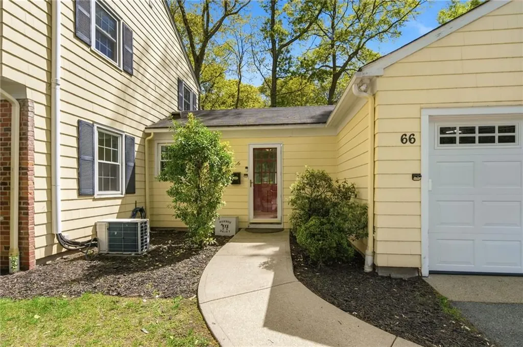 66 Maplewood Drive East Greenwich RI 02818