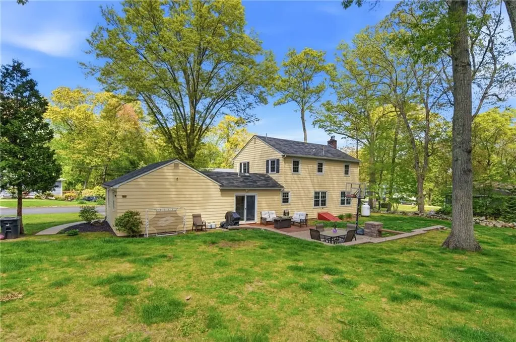 66 Maplewood Drive East Greenwich RI 02818