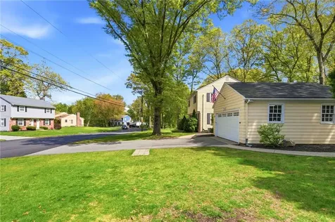 66 Maplewood Drive East Greenwich RI 02818