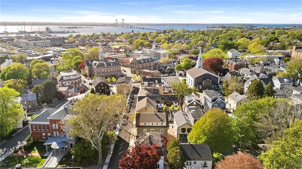 18 Barney Street Newport RI 02840