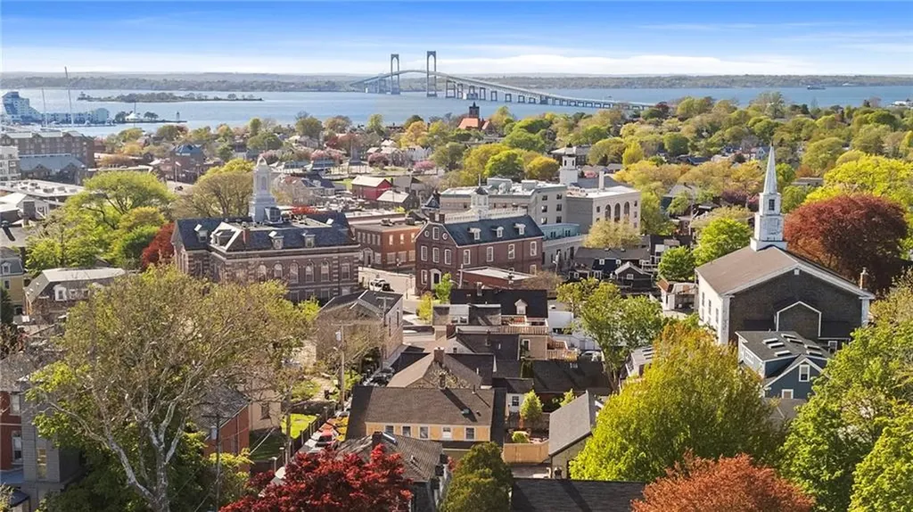 18 Barney Street Newport RI 02840