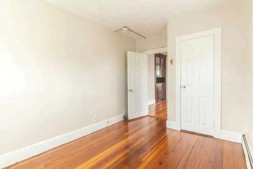 49 Ivy Street East Providence RI 02914