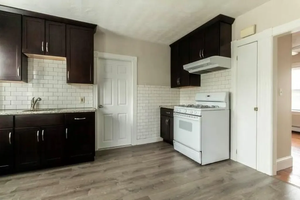 49 Ivy Street East Providence RI 02914