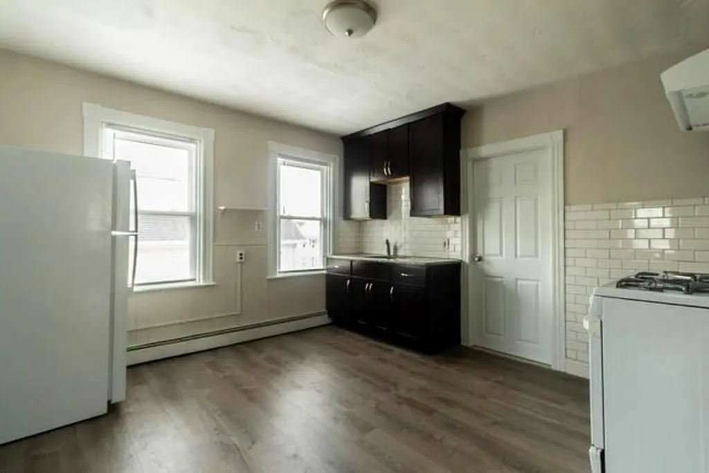49 Ivy Street East Providence RI 02914