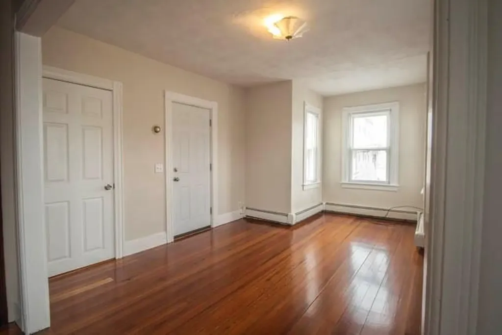 49 Ivy Street East Providence RI 02914