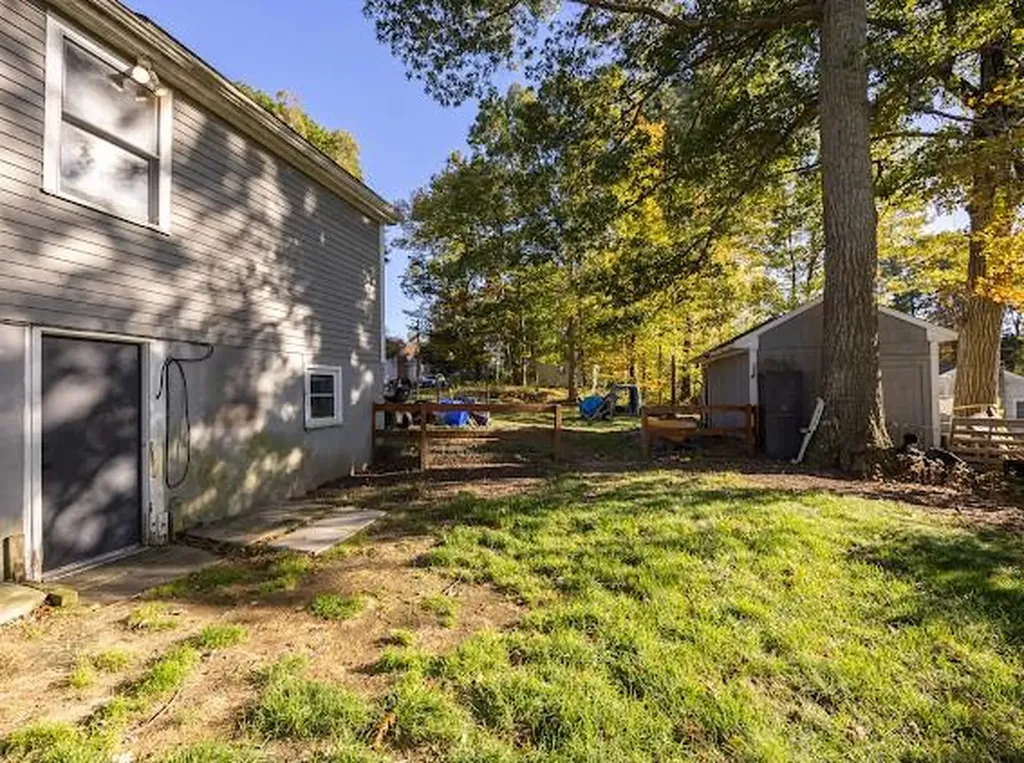 106 Echo Road Glocester RI 02814
