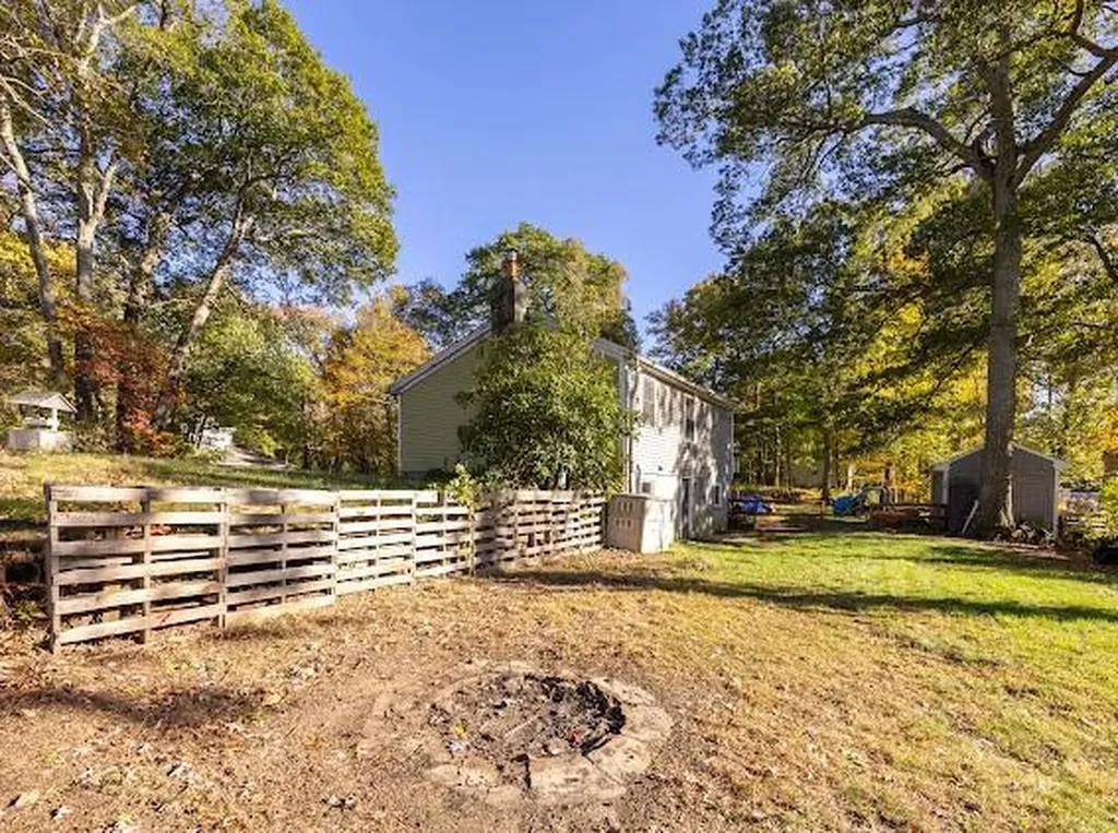 106 Echo Road Glocester RI 02814