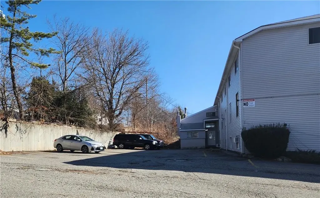 420 Woodward Road North Providence RI 02904