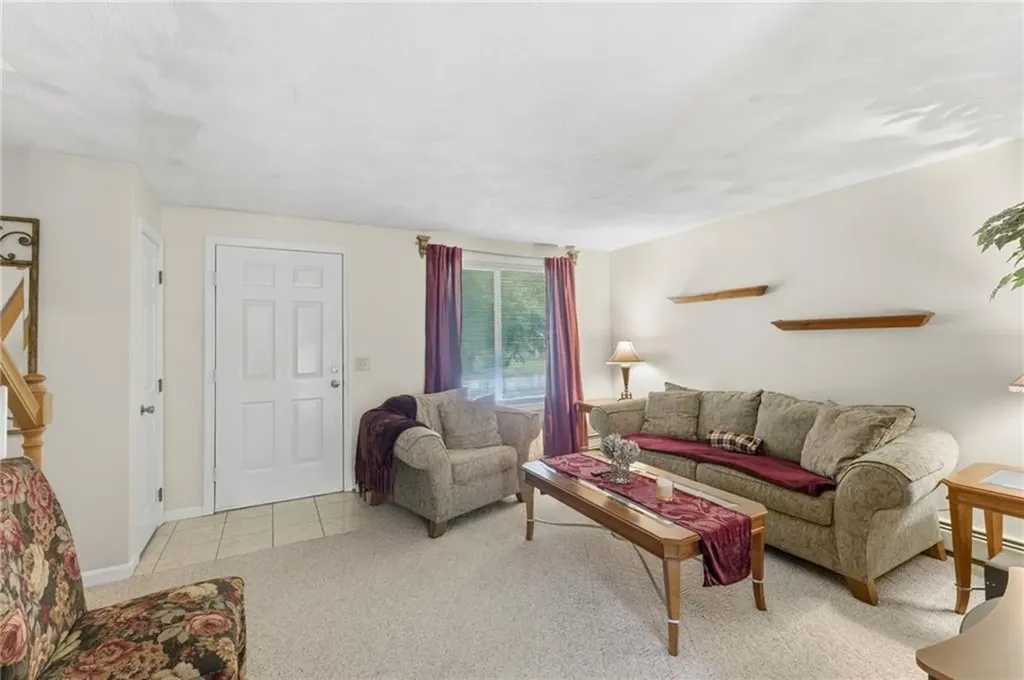 63 Esmond Street Smithfield RI 02917