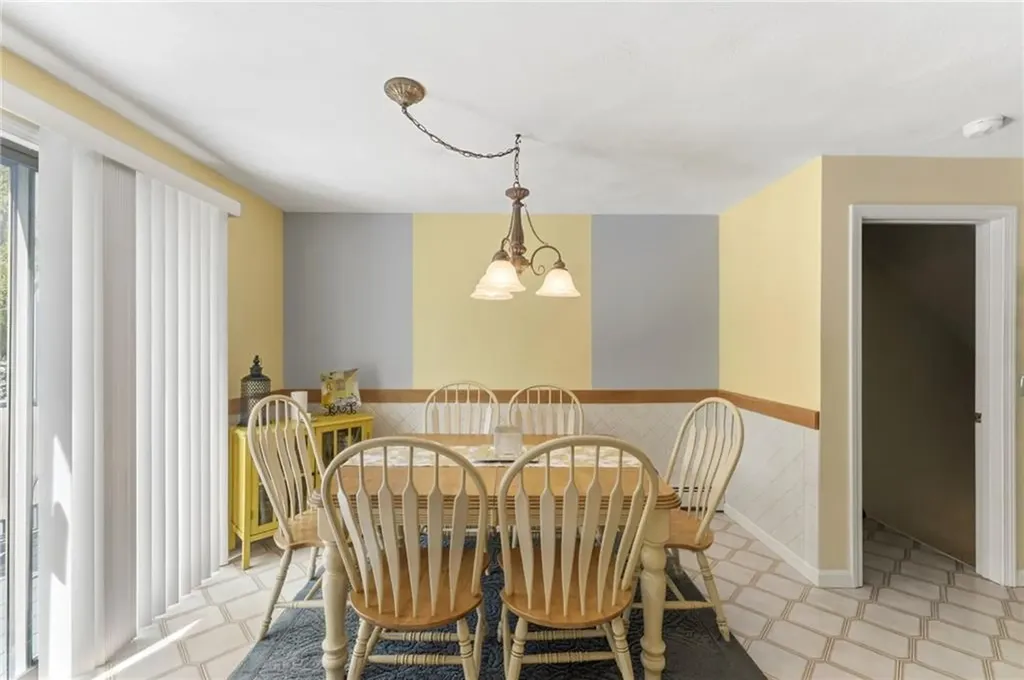 63 Esmond Street Smithfield RI 02917