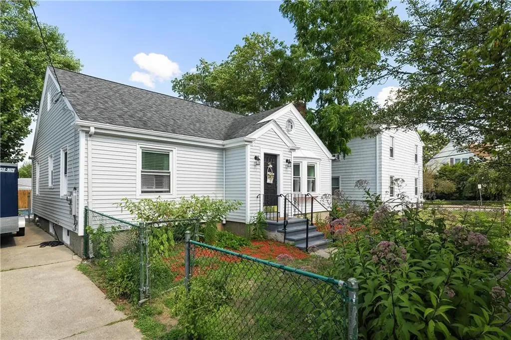 70 Brewster Street Pawtucket RI 02860