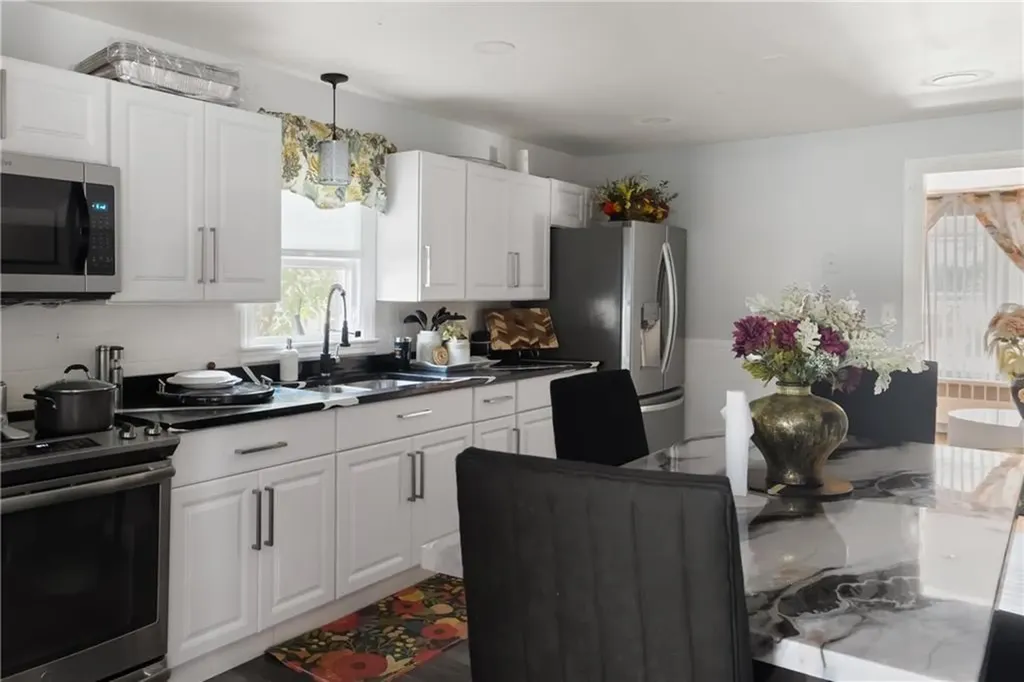 70 Brewster Street Pawtucket RI 02860