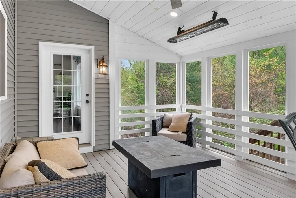 12 Vincent Way Cumberland RI 02864