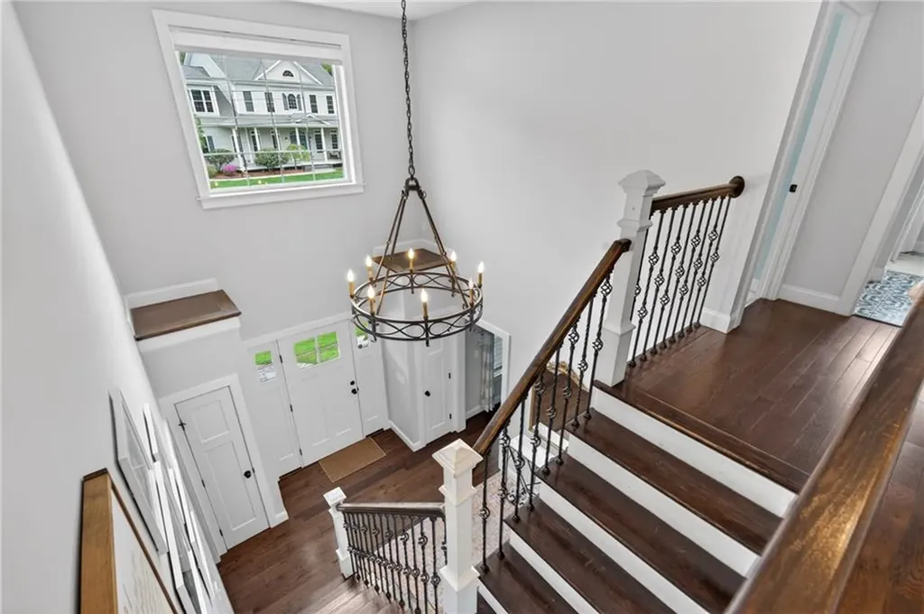12 Vincent Way Cumberland RI 02864