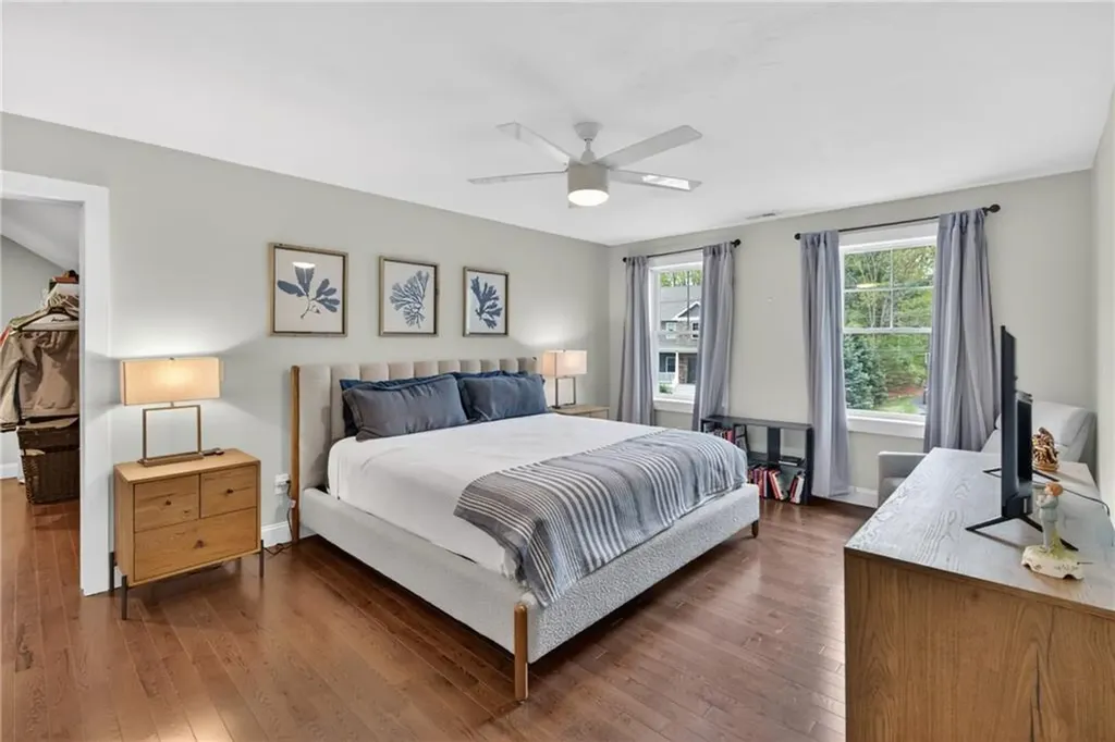12 Vincent Way Cumberland RI 02864