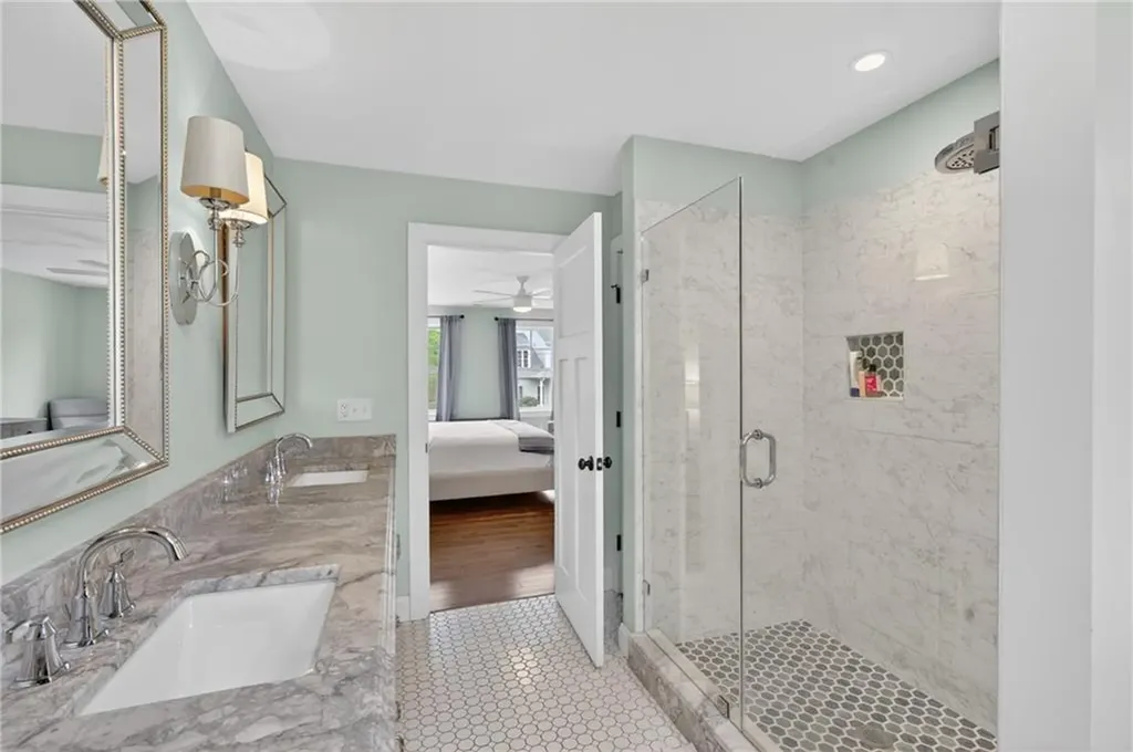 12 Vincent Way Cumberland RI 02864