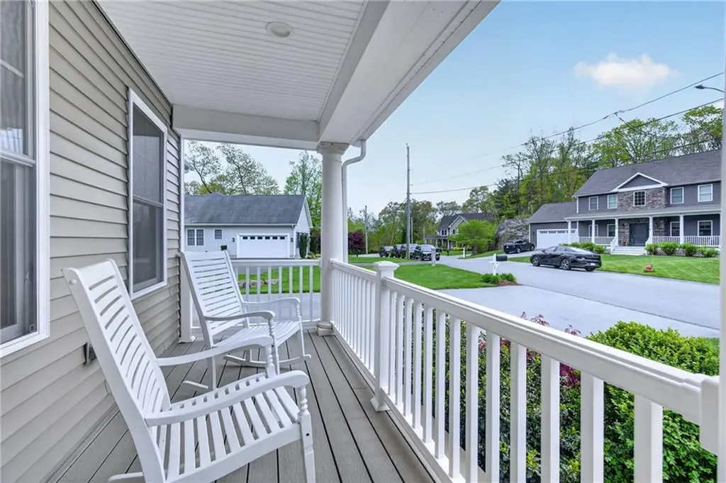 12 Vincent Way Cumberland RI 02864