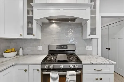 12 Vincent Way Cumberland RI 02864