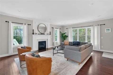 12 Vincent Way Cumberland RI 02864