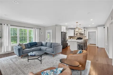 12 Vincent Way Cumberland RI 02864