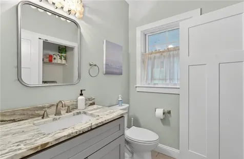 12 Vincent Way Cumberland RI 02864