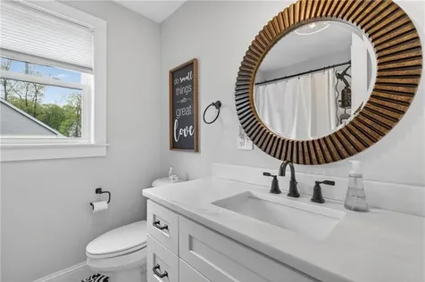 12 Vincent Way Cumberland RI 02864