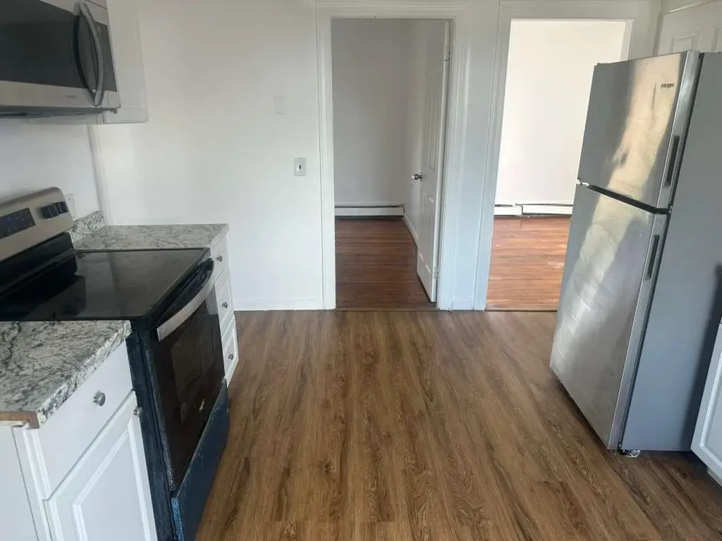 48 Kenwood Street Providence RI 02909