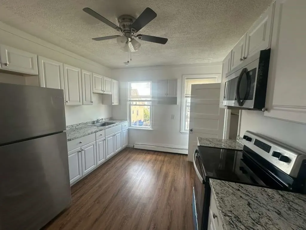 48 Kenwood Street Providence RI 02909